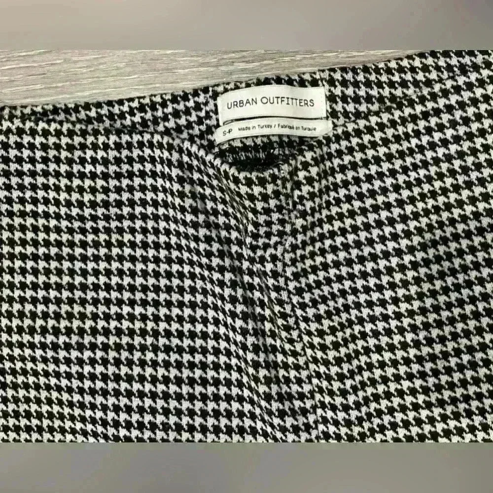 Urban Outfitters UO Casey Houndstooth Plaid Kick Flare Pull-On Pants